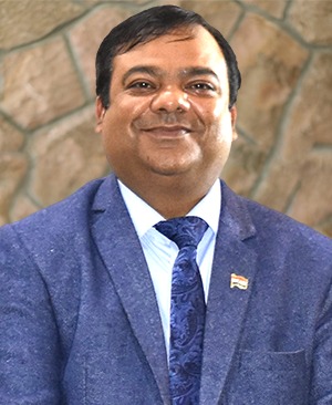 Dr. Mr. Vinod Tejwani